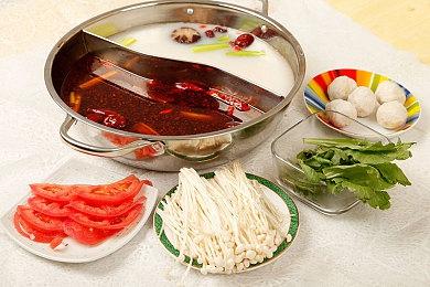 监督表示《最终幻想7》重制版开发不受跨平台影响